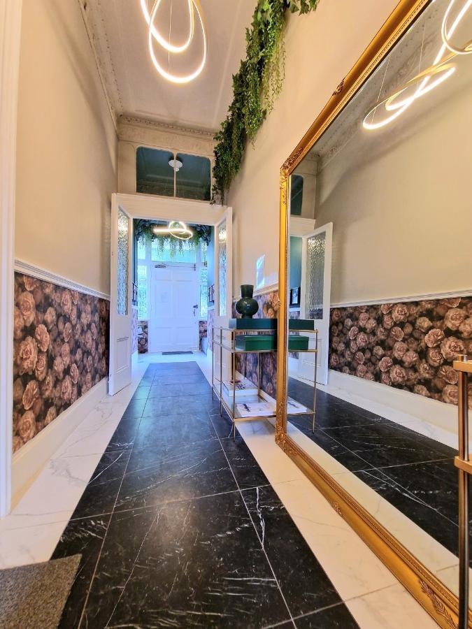 Stylish Hyde Park Home By Tube Stations With Elevator Лондон Екстериор снимка