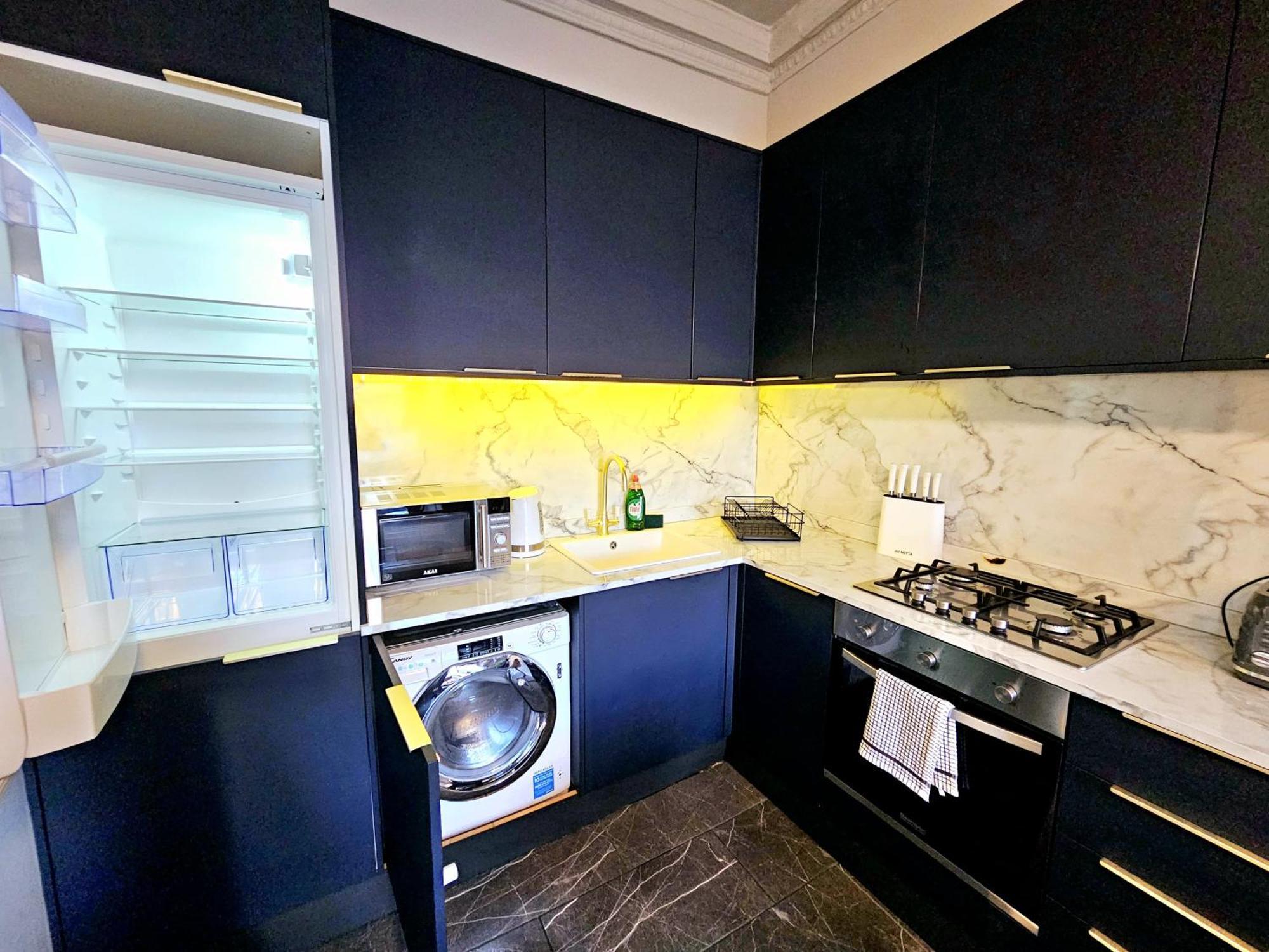 Stylish Hyde Park Home By Tube Stations With Elevator Лондон Екстериор снимка